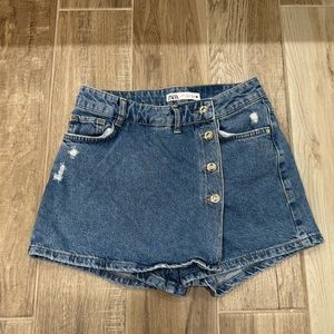 Zara Buttoned Denim Skort - Small